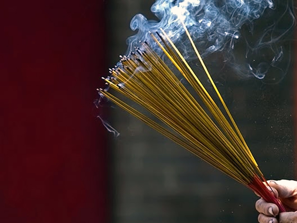 Agarbatti smoke can cause cancer study Life & Style Business Recorder