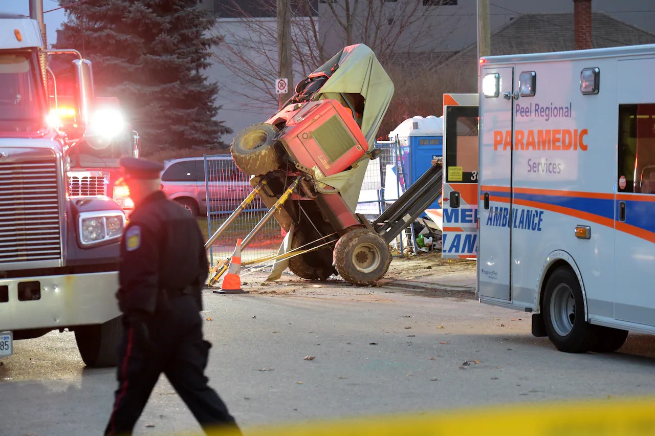 Man loses half his body in forklift accident previewjulu