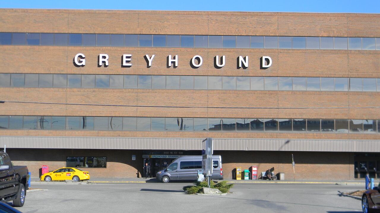 Top 73+ imagen greyhound corporate office Abzlocal.mx