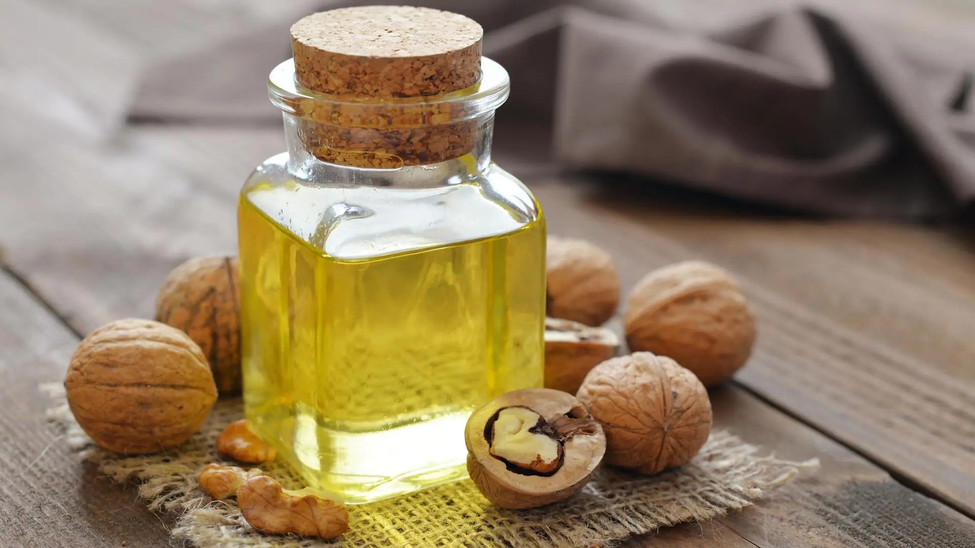 Walnut oil Let's explore its top 5 health benefits