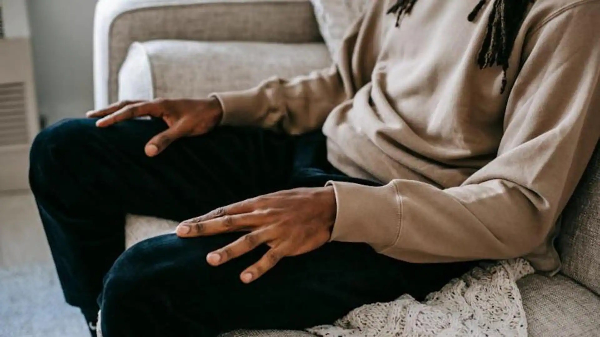 Cracking joints Harmful or harmless?