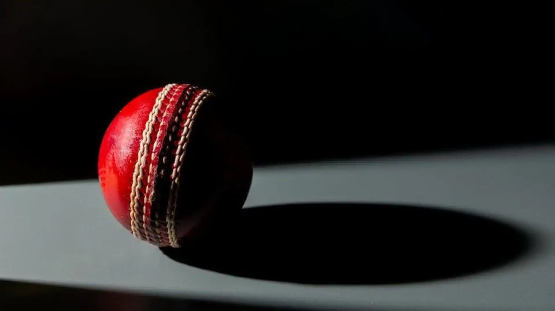 What are the different types of spin bowling in cricket