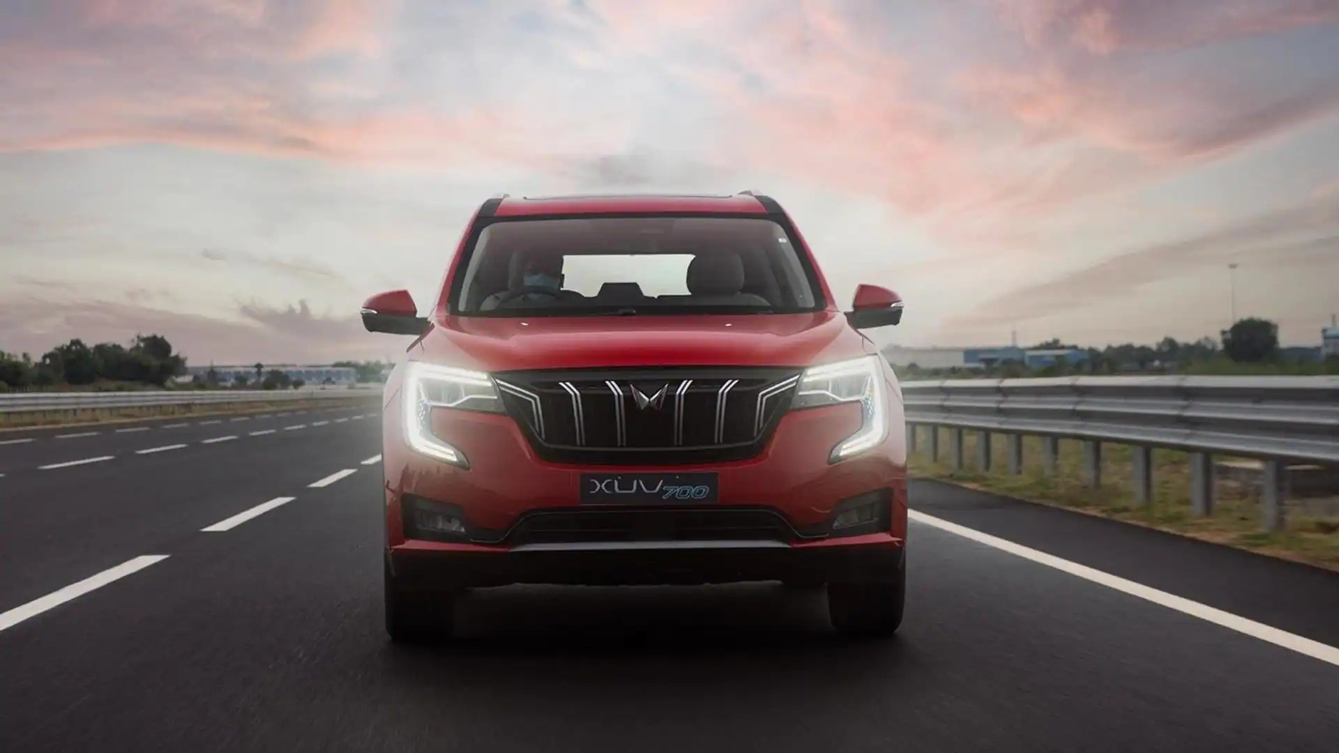 Mahindra recalls XUV700 in India over noisy suspension Check details