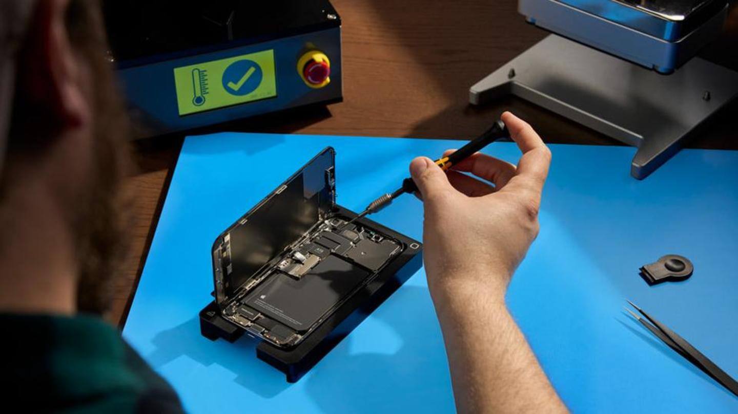 Apple iPhone selfrepair tool kit costs 49/week, weighs nearly 36kg