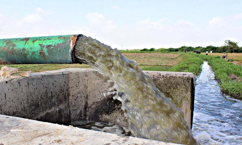 Underground water reserves being sucked dry studies Pakistan