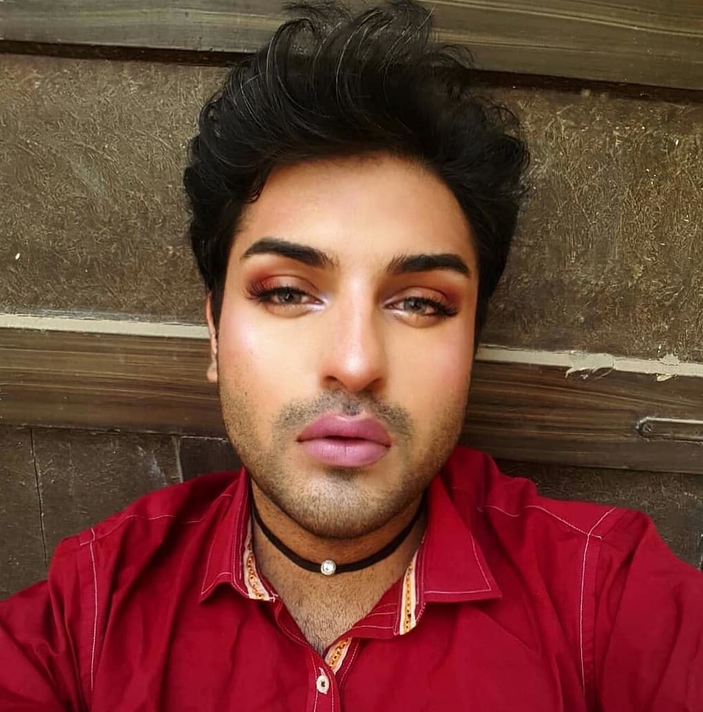 male makeup artist in karachi Shona Aragon
