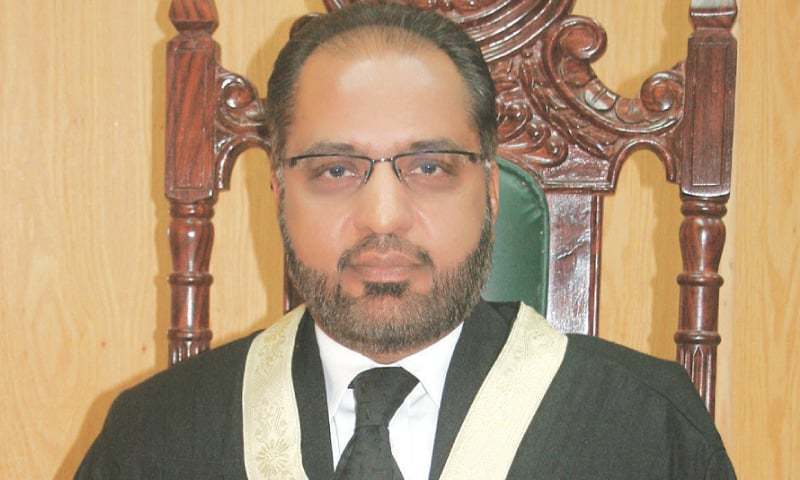 Karachi Bar Association To Boycott Court Proceedings On Tuesday To Protest Ihc Judge S Removal Pakistan Dawn Com