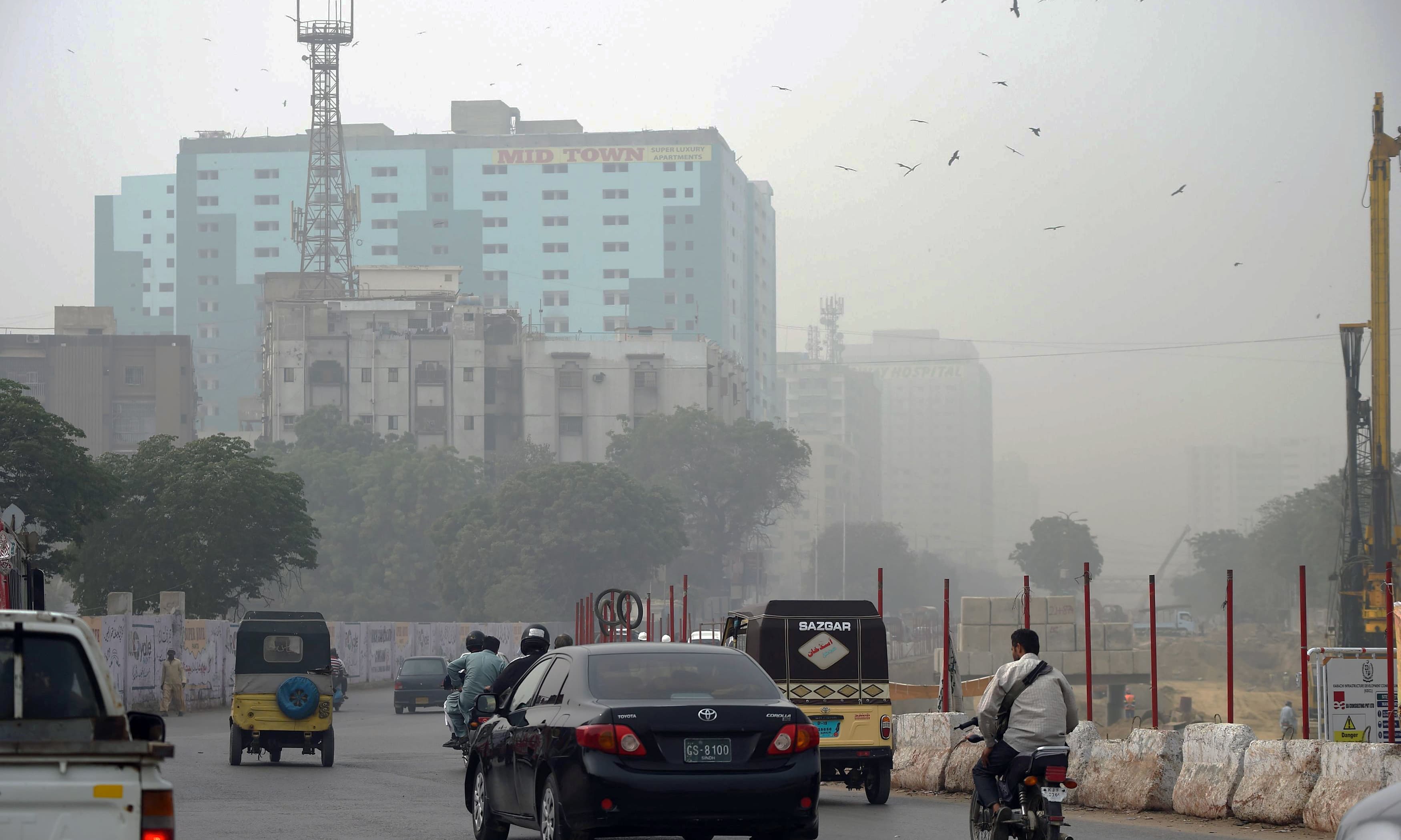 Smog to blanket Karachi for next couple of days, says regional met
