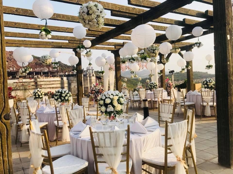Yes, you can have a destination wedding right here in Pakistan Style