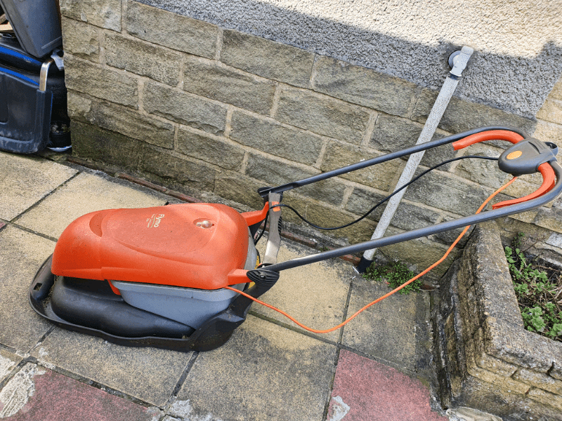 Flymo, hover compact 330,lawnmower in Thornton, West Yorkshire Gumtree