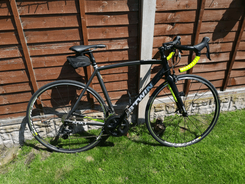 Immaculate Road Bike Btwin Ultra AF 105 in KirkbyinAshfield