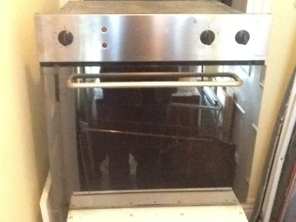 single electric under counter oven in Willesden Green, London Gumtree