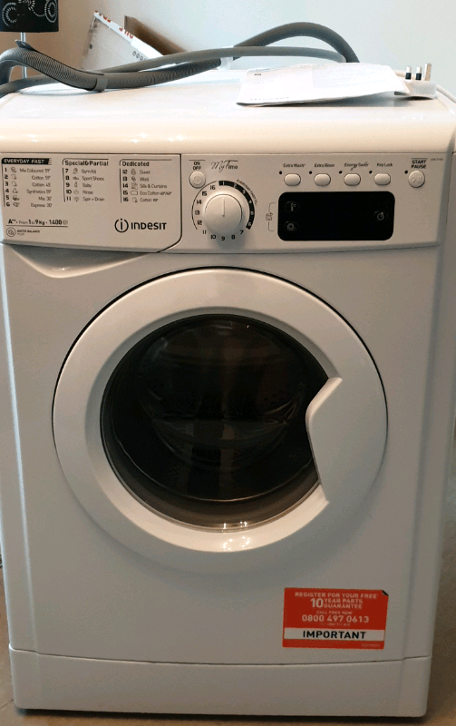 **PRICE REDUCTION**. INDESIT WATER BALANCE PLUS WASHING MACHINE in