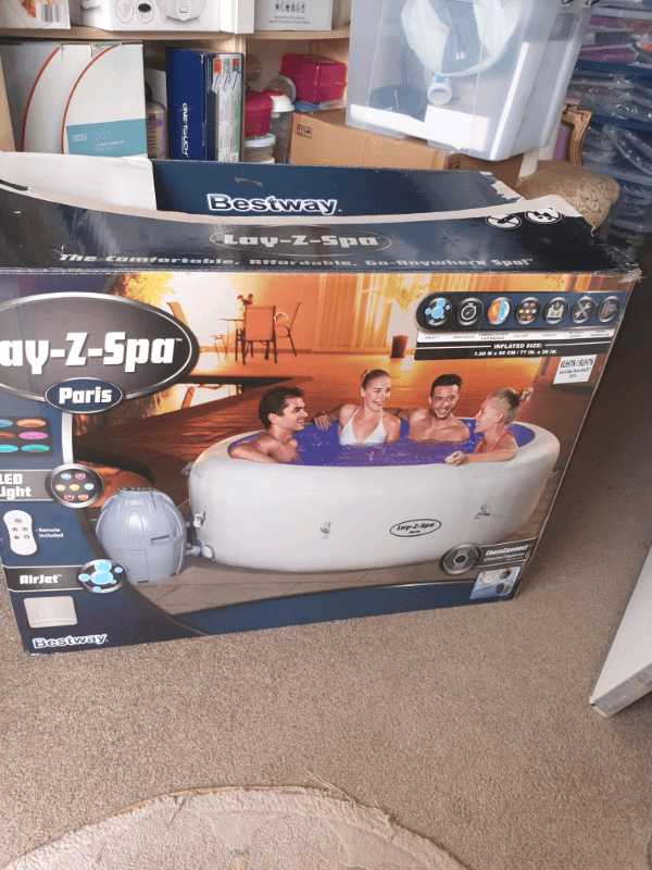 Layzspa Paris Hot Tub in Dumbarton, West