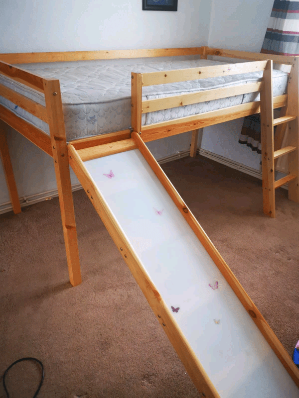 Mid sleeper bed with slide, prectically new. in Stokeon