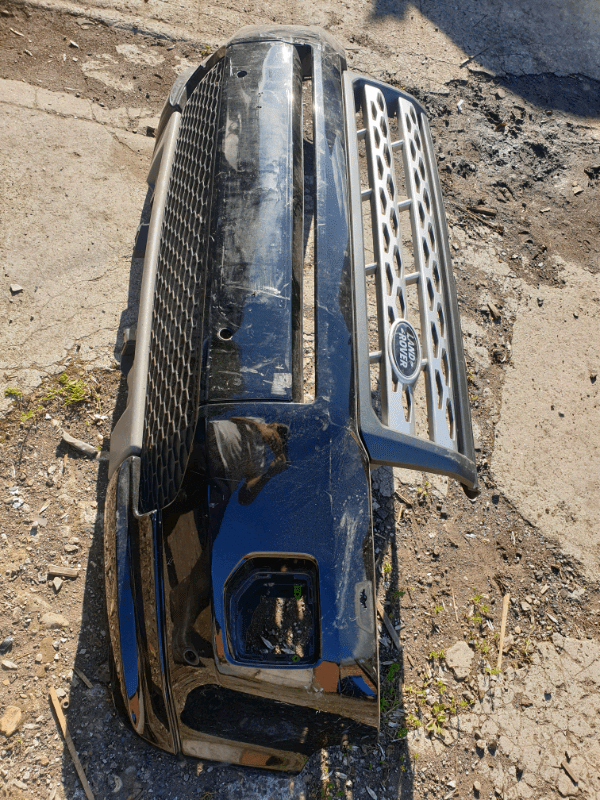 2014 land rover freelander 2 front bumper & grill in Borrowstounness