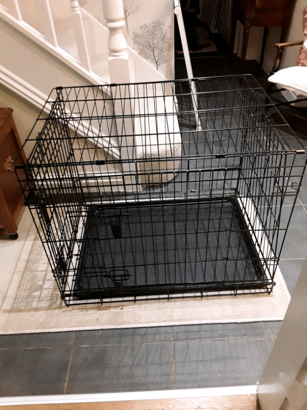 Four Paws deluxe dog crate in StratforduponAvon