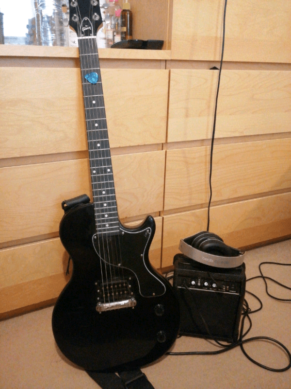 Maestro by Gibson electric guitar set in Hamilton, Leicestershire