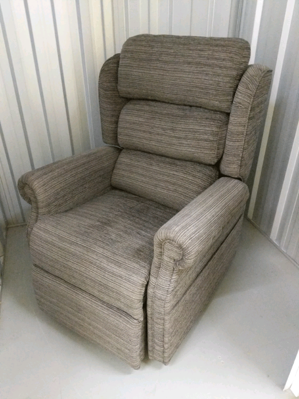 Middletons rise and recline electric chair (riser recliner chair) in
