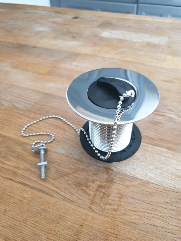 1.5" sink waste and plug BRAND NEW ideal for butler sink