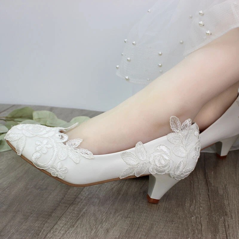 Details 141+ 1 inch heels white best esthdonghoadian
