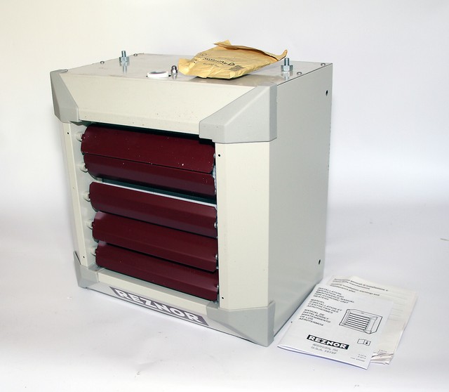 Reznor WS23/33 HA11 Suspended Hydronic Steam hot water Unit Heater
