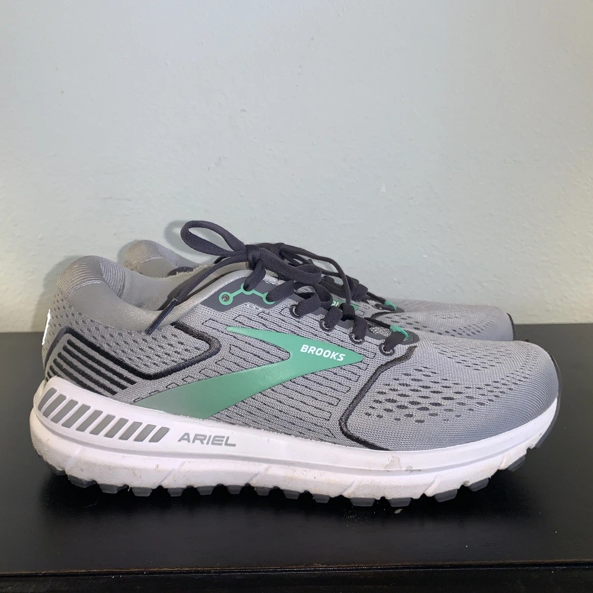 The Best Walking Shoes For Overpronation Of 2023