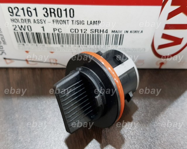 Hyundai OEM 1315 Santa Feheadlight Headlamp Socket 921613R010 for