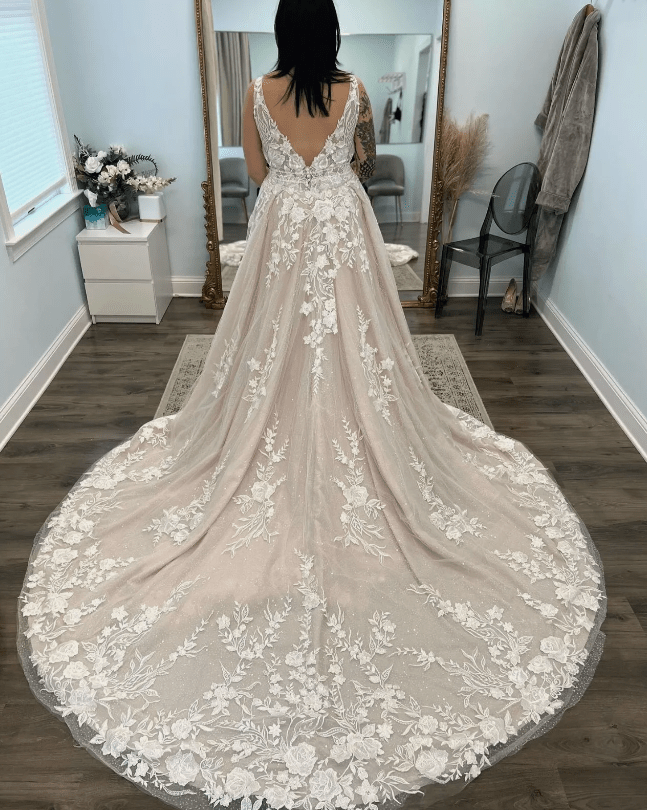 Champagne Mermaid Wedding Dresses With Detachable Train Tulle Lace