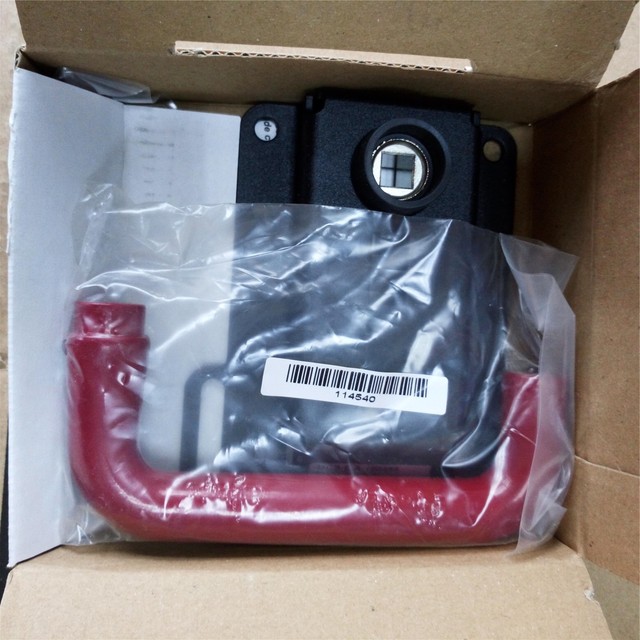 100 NEW EUCHNER MGBEA100465 in box eBay