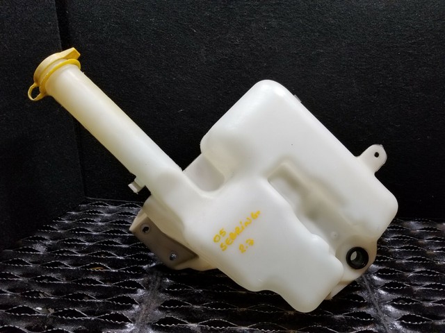 04 05 06 CHRYSLER SEBRING CONVERTIBLE WINDSHIELD WASHER TANK RESERVOIR