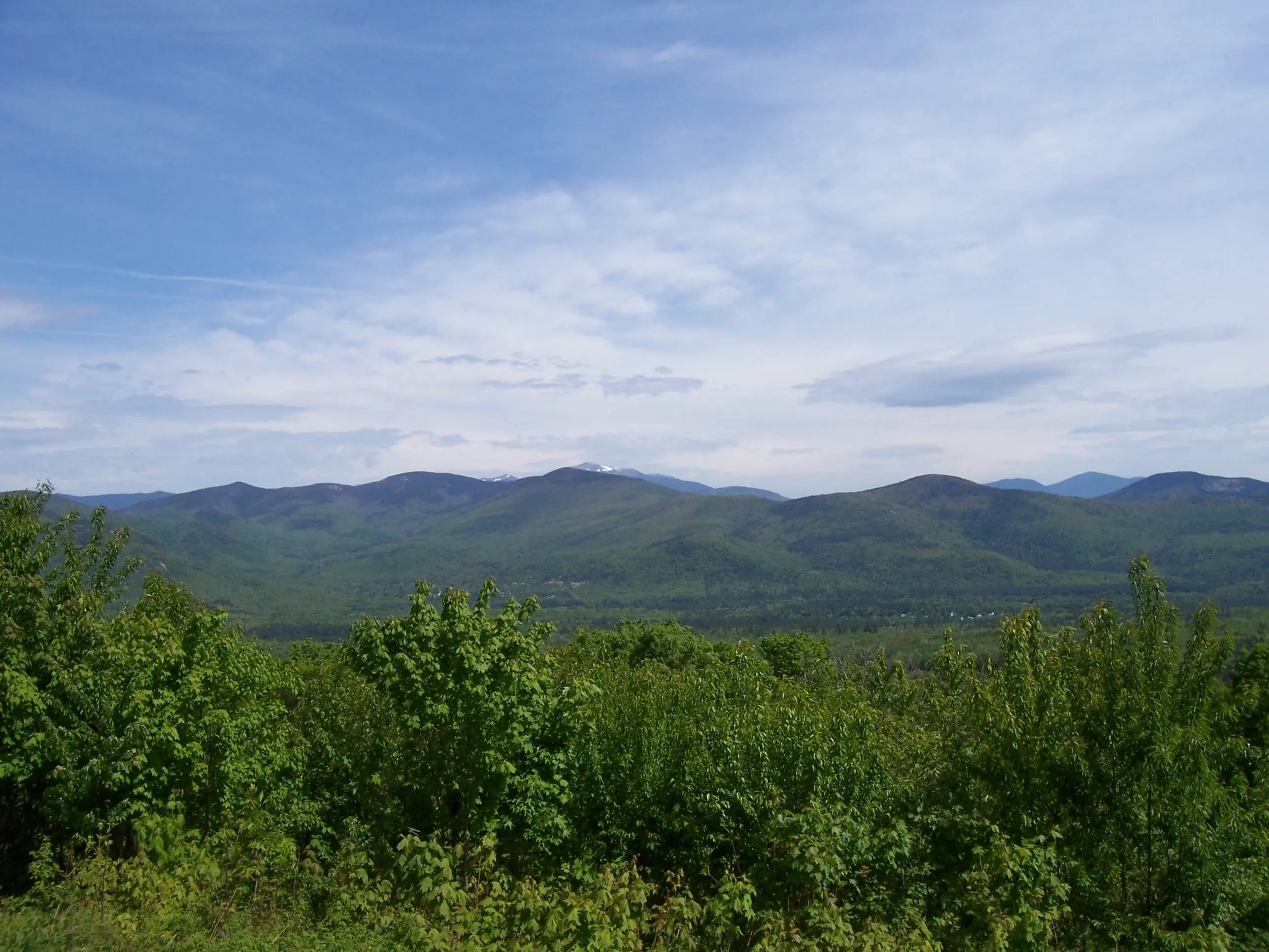 Again at the second view, and I think the white spot is Mt. Washington.