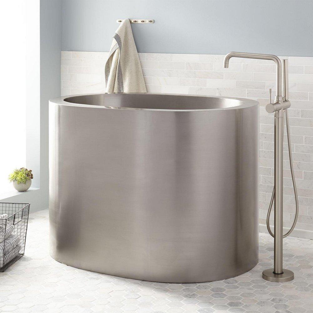 Signature Hardware 48 x 331/2 in. Freestanding Bathtub with Center