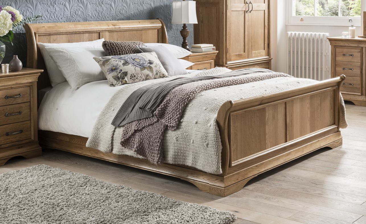Oak Kingsize Sleigh Bed