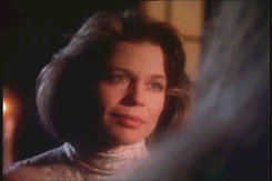 Beauty and the beast fangirl batb GIF on GIFER - by Coirana