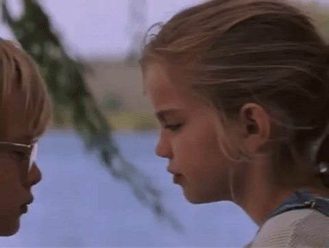Kiss Macaulay Culkin My Girl Gif On Gifer By Nuadalas
