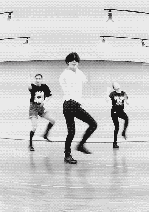 K pop sm entertainment pb GIF Find on GIFER