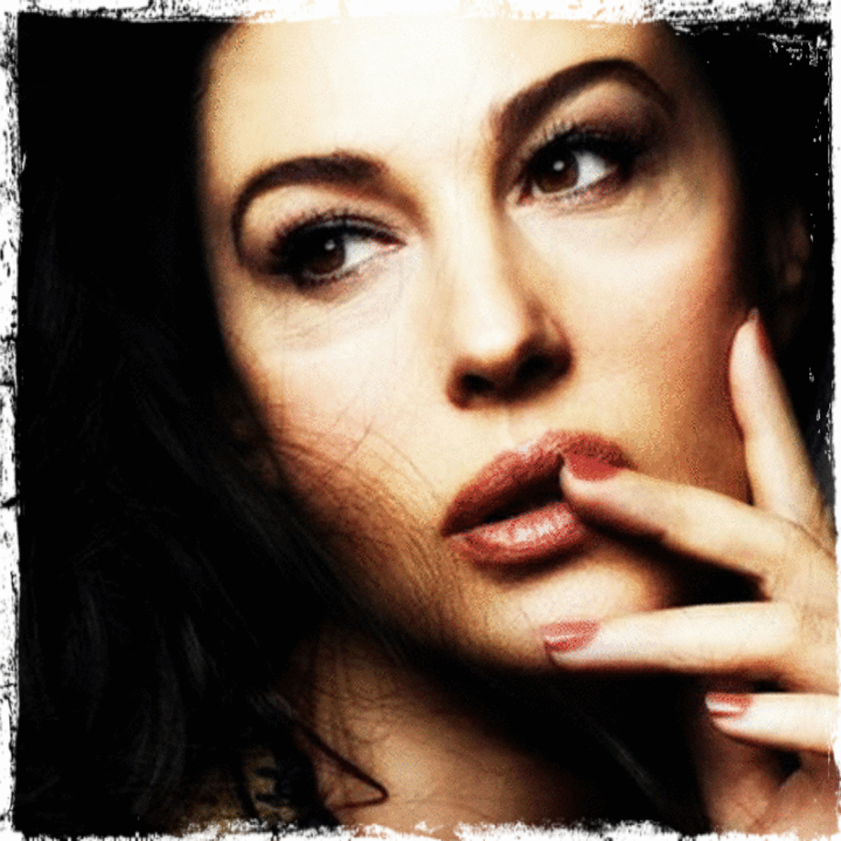 Phoebe GIF Find on GIFER