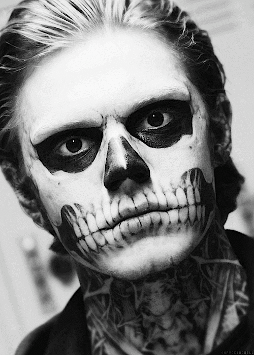 Tatto Increible Gif - Find On Gifer 700_x_500_gif