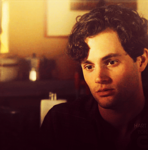 Penn badgley GIF Find on GIFER