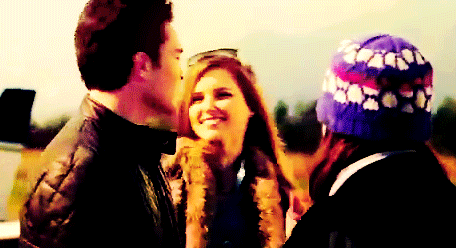 Sophia Bush Gif On Gifer By Thowyn