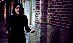 Daisy johnson GIF Find on GIFER