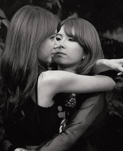 Lesbians kissing lesbian couple GIF - Find on GIFER