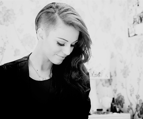 Eyes singer diva GIF Find on GIFER