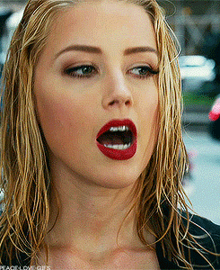 Gif Caliente De Amber Heard Amber Heard Gifs On Tumblr