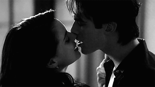 French kiss GIF Find on GIFER