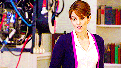 Tina fey paul rudd GIF on GIFER by Hugizan