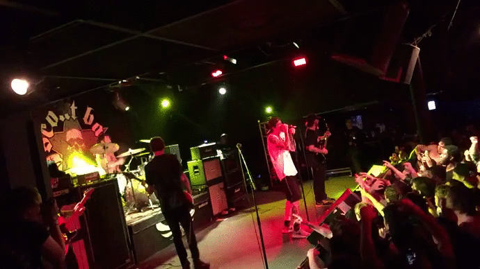 Smash GIF Find on GIFER