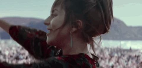 A Star Is Born Lady Gaga Gif - 2018 Kino Peli Gif Find On Gifer