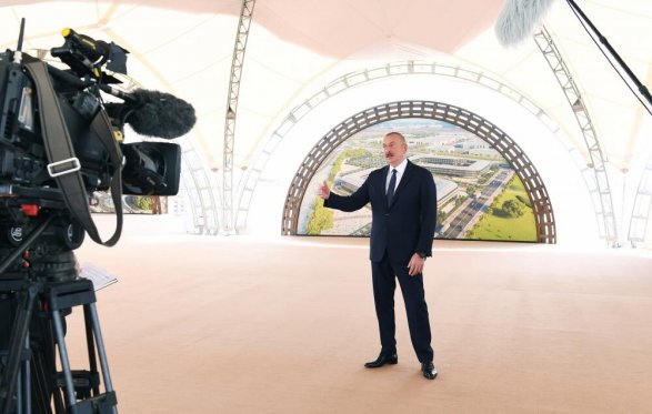 Почему AZTV проиграл Ютубу новый цикл haqqin.az "почему умерло